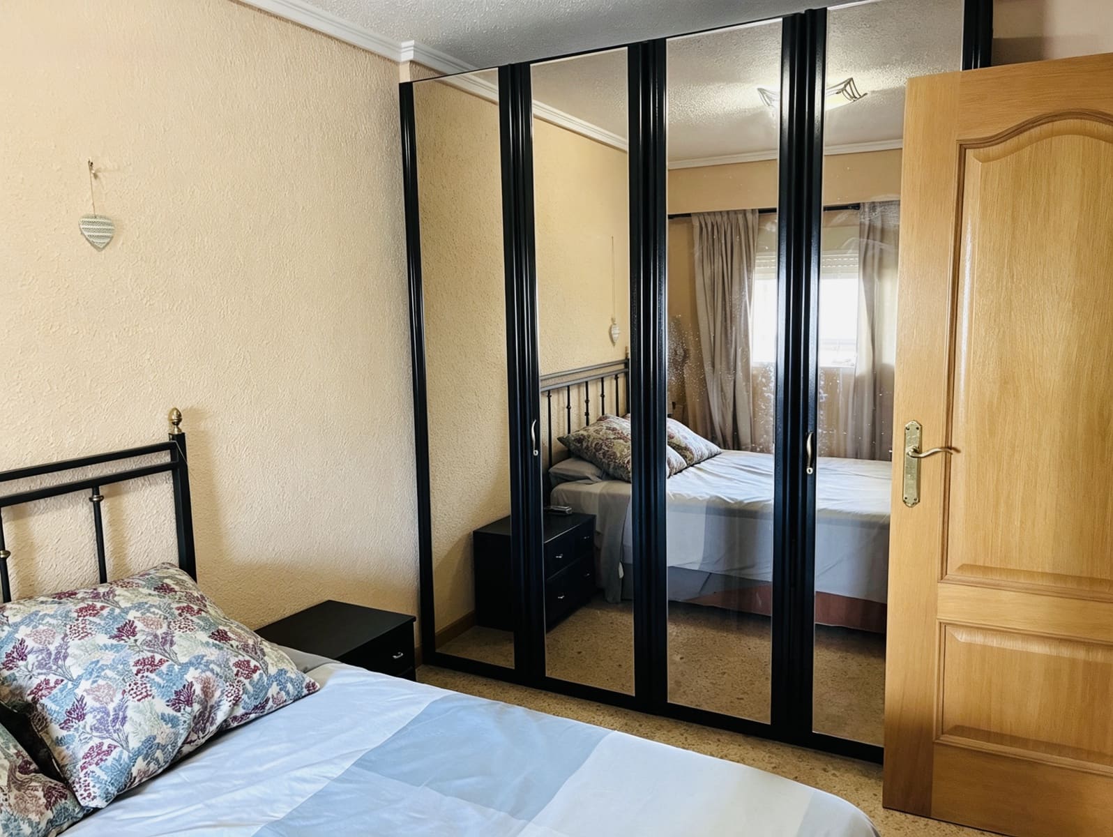 4 soveværelse Lejlighed til salg i Valencia by - € 330.000 (Ref: 9889058)