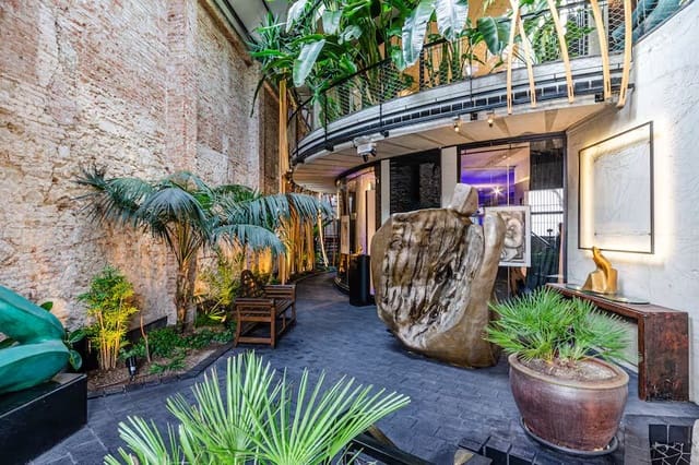 5 makuuhuone Toimisto myytävänä paikassa El Poblenou, Barcelona kaupunki mukana uima-altaan 
autotalli - 7 000 000 € (Ref: 9629247)