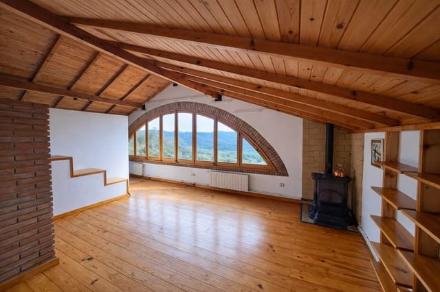 5 Zimmer Villa zu verkaufen in Santa Cristina d'Aro mit Garage - 460.000 € (Ref: 9632773)