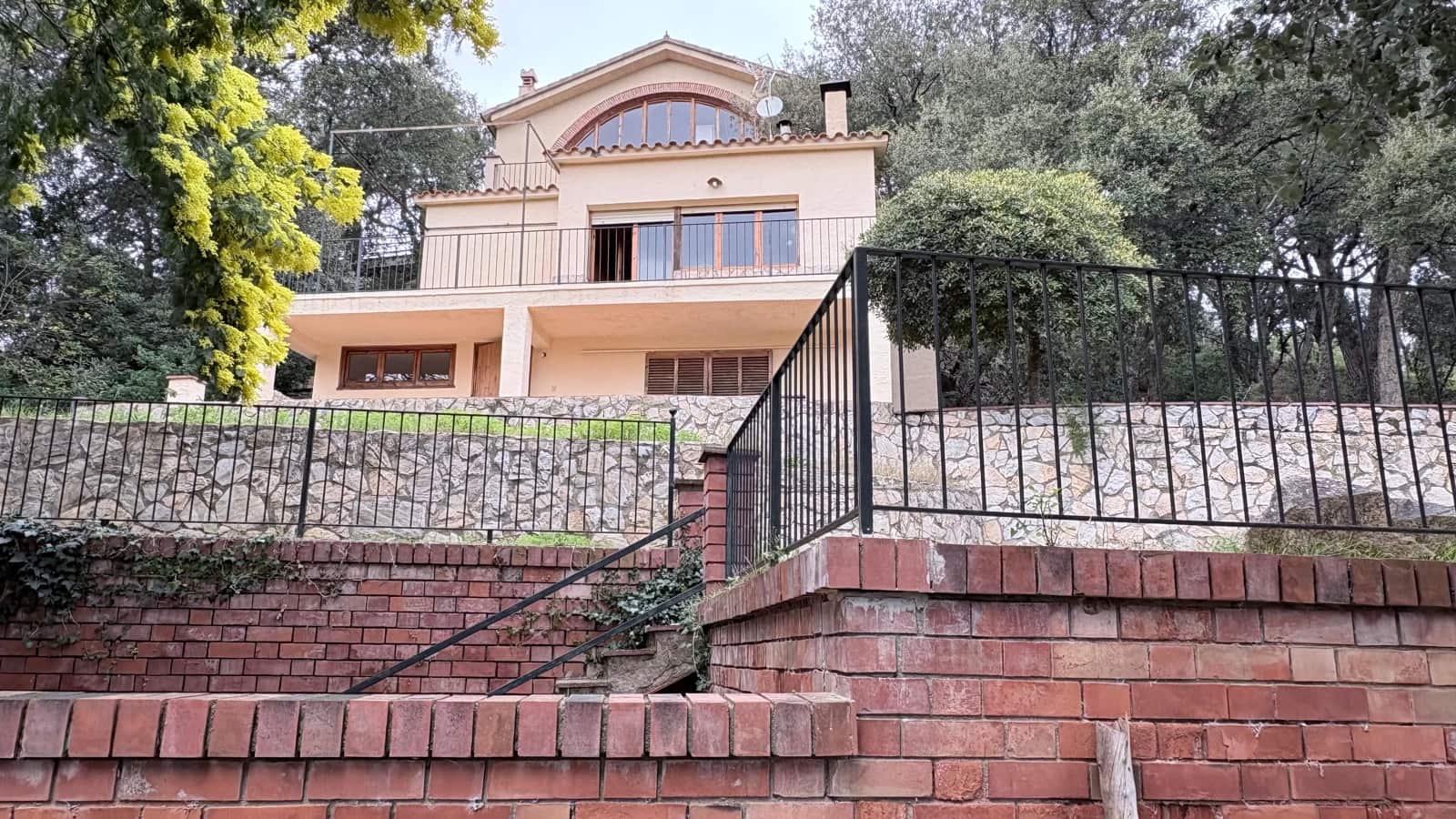 5 Zimmer Villa zu verkaufen in Santa Cristina d'Aro mit Garage - 460.000 € (Ref: 9632773)