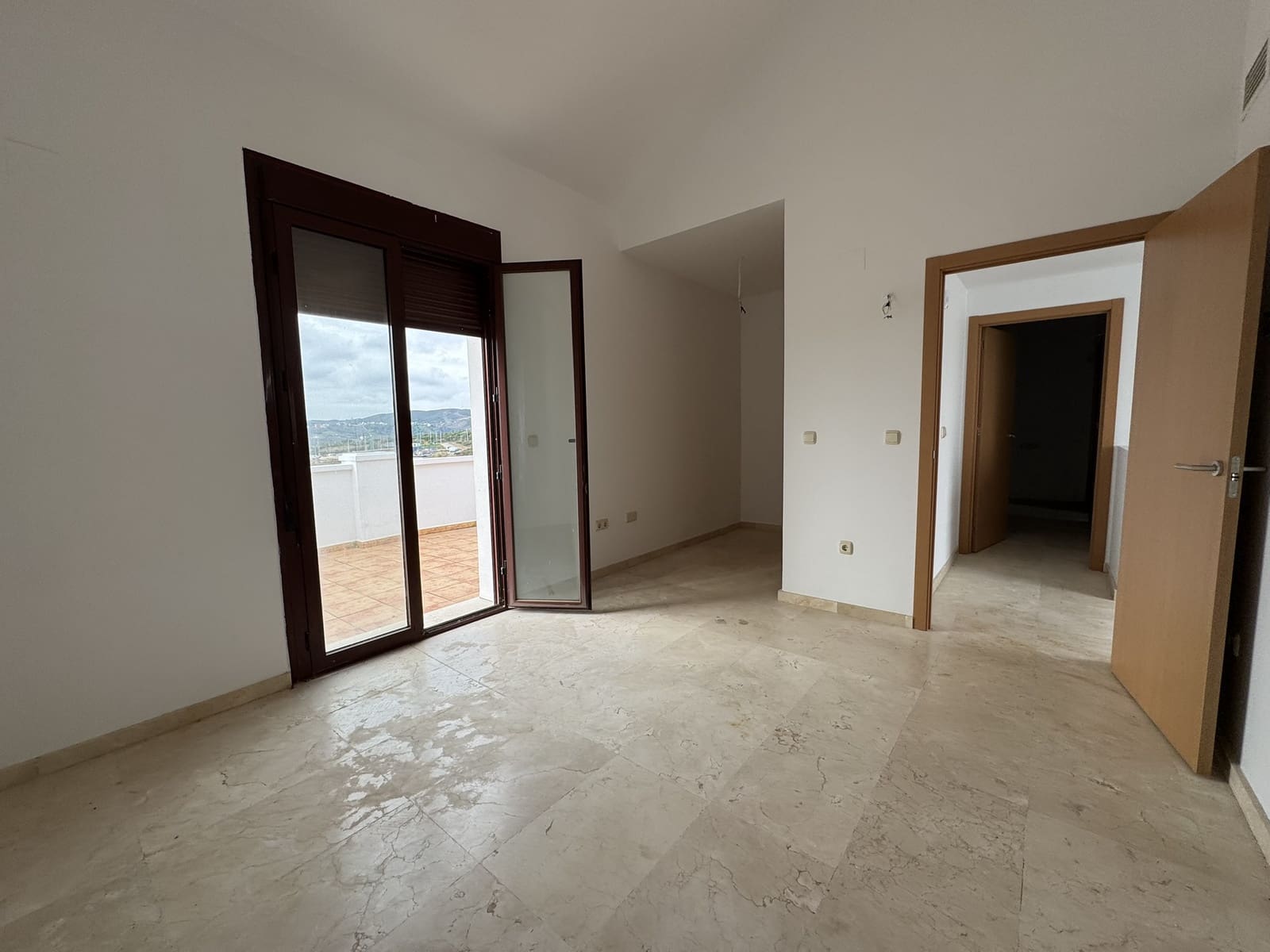 3 bedroom Terraced Villa for sale in Casares - € 511,000 (Ref: 9679082)