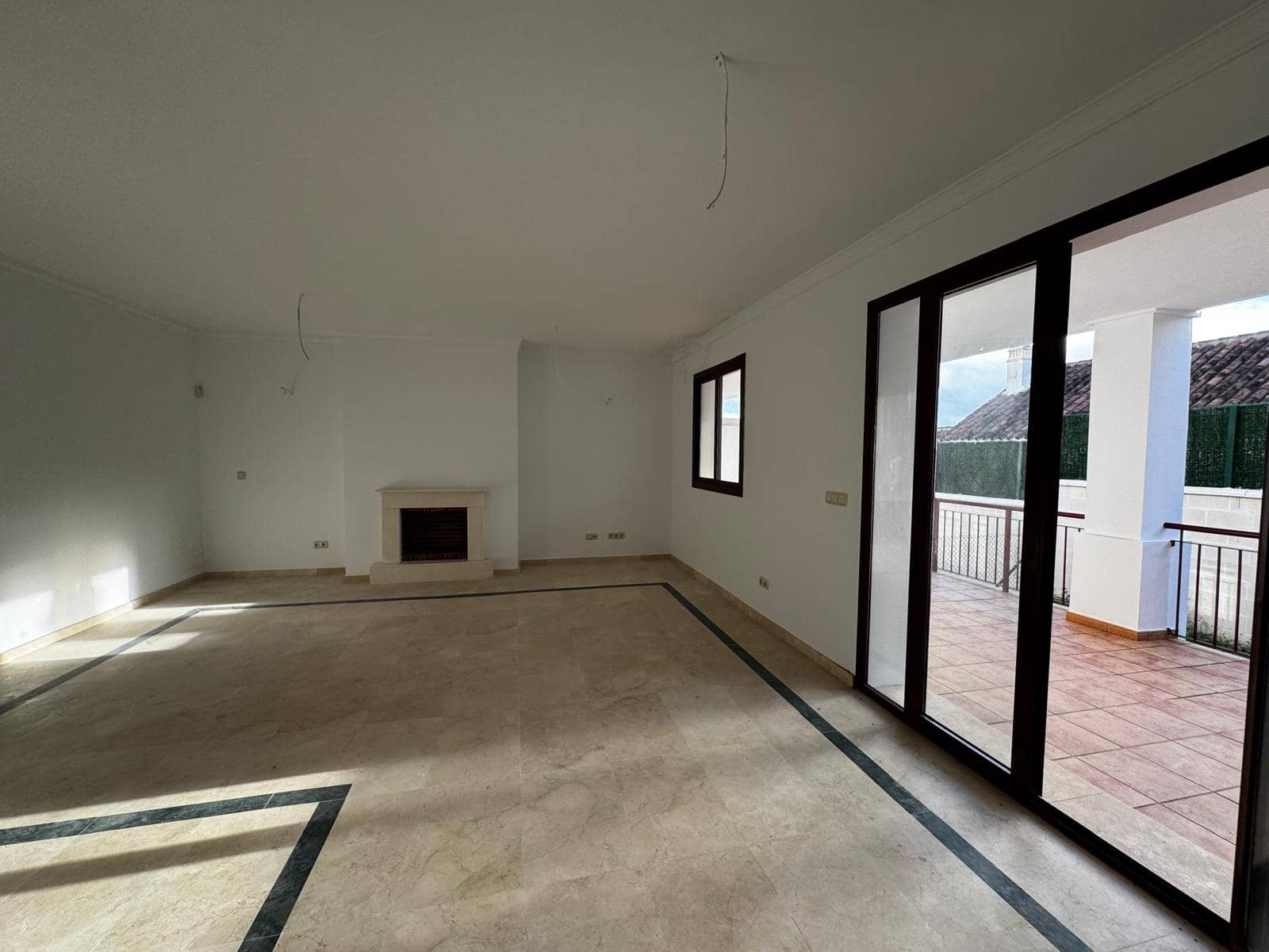 3 makuuhuone Rivitalo myytävänä paikassa Casares - 340 000 € (Ref: 9683900)