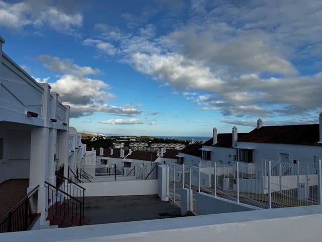 3 makuuhuone Rivitalo myytävänä paikassa Doña Julia Golf, Casares - 340 000 € (Ref: 9683900)