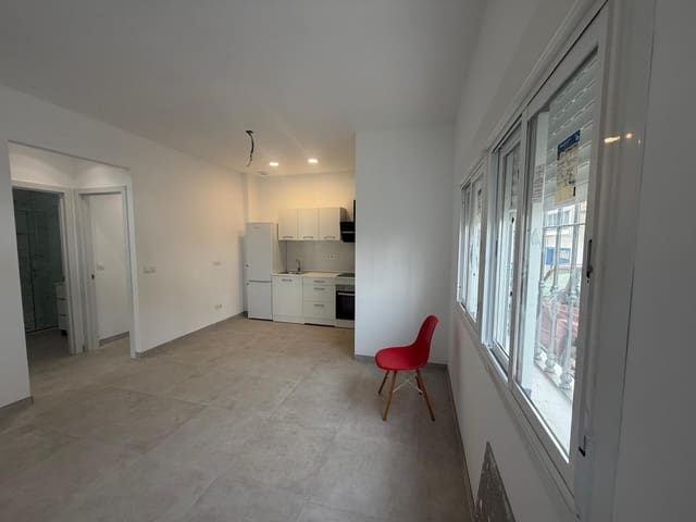 Apartamento de 2 habitaciones en San Pedro de Alcántara Pueblo, Marbella en venta - 225.000 € (Ref: 9688482)