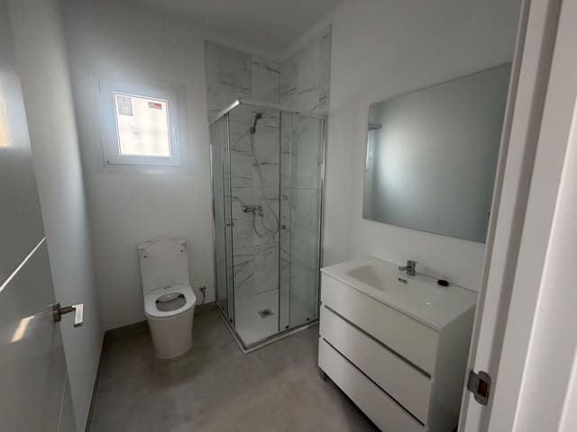 Apartamento de 2 habitaciones en San Pedro de Alcántara Pueblo, Marbella en venta - 225.000 € (Ref: 9688482)