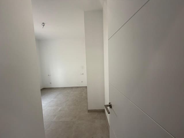 Apartamento de 2 habitaciones en San Pedro de Alcántara Pueblo, Marbella en venta - 225.000 € (Ref: 9688482)