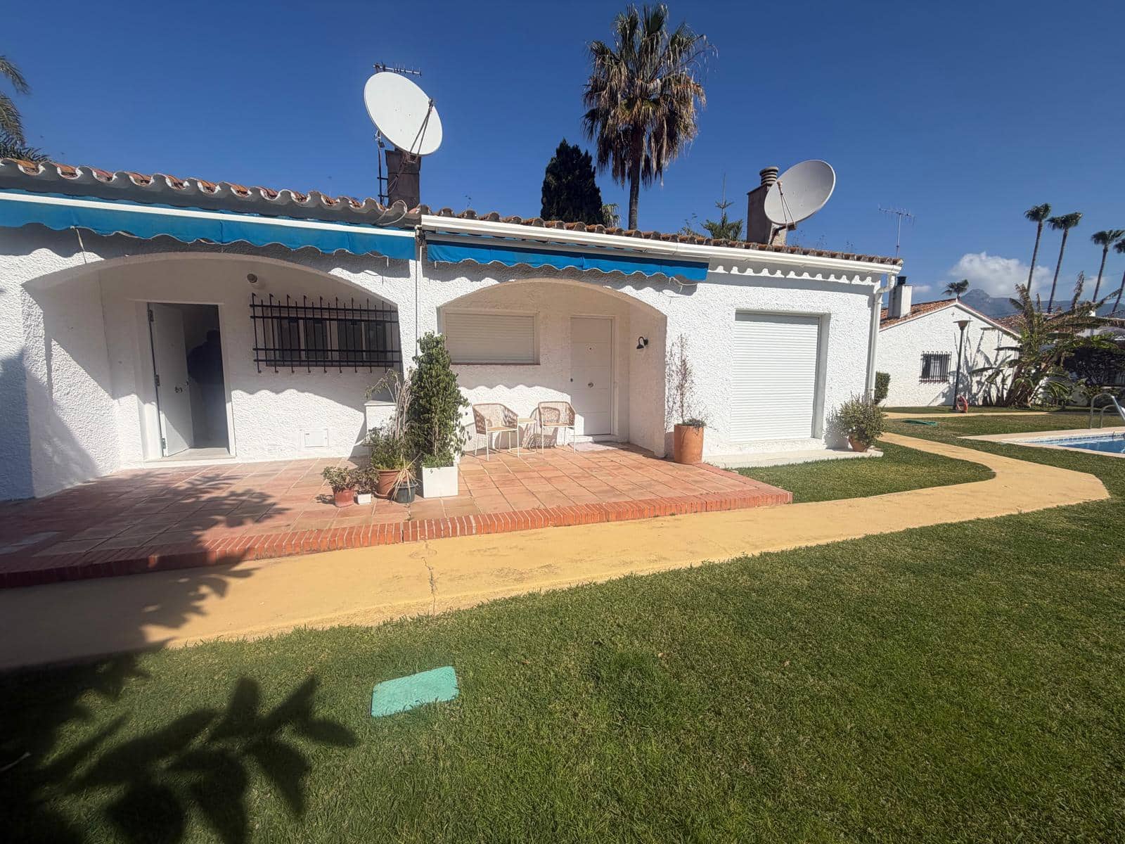 2 chambre Villa/Maison Mitoyenne à vendre à San Pedro de Alcantara avec piscine - 490 000 € (Ref: 9795664)