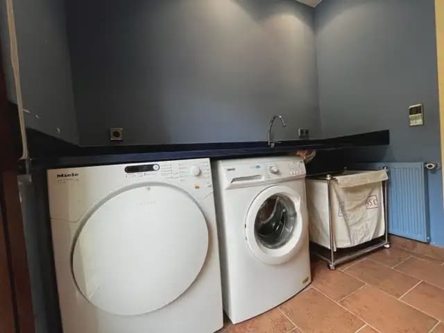 4 slaapkamer Villa te koop in Bescano met garage - € 1.090.000 (Ref: 9849992)