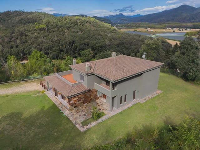 4 slaapkamer Villa te koop in Bescanó met garage - € 1.090.000 (Ref: 9849992)