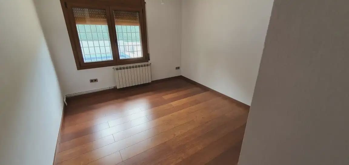 4 slaapkamer Villa te koop in Quart met zwembad garage - € 490.000 (Ref: 9849994)