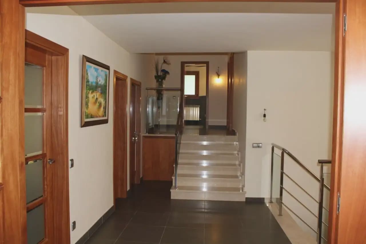 4 slaapkamer Villa te koop in Quart met zwembad garage - € 490.000 (Ref: 9849994)