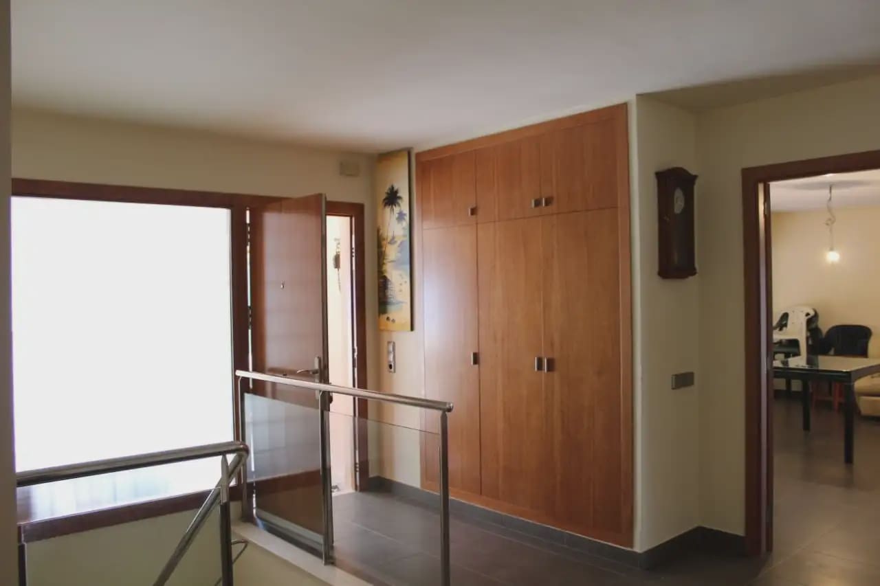 4 slaapkamer Villa te koop in Quart met zwembad garage - € 490.000 (Ref: 9849994)