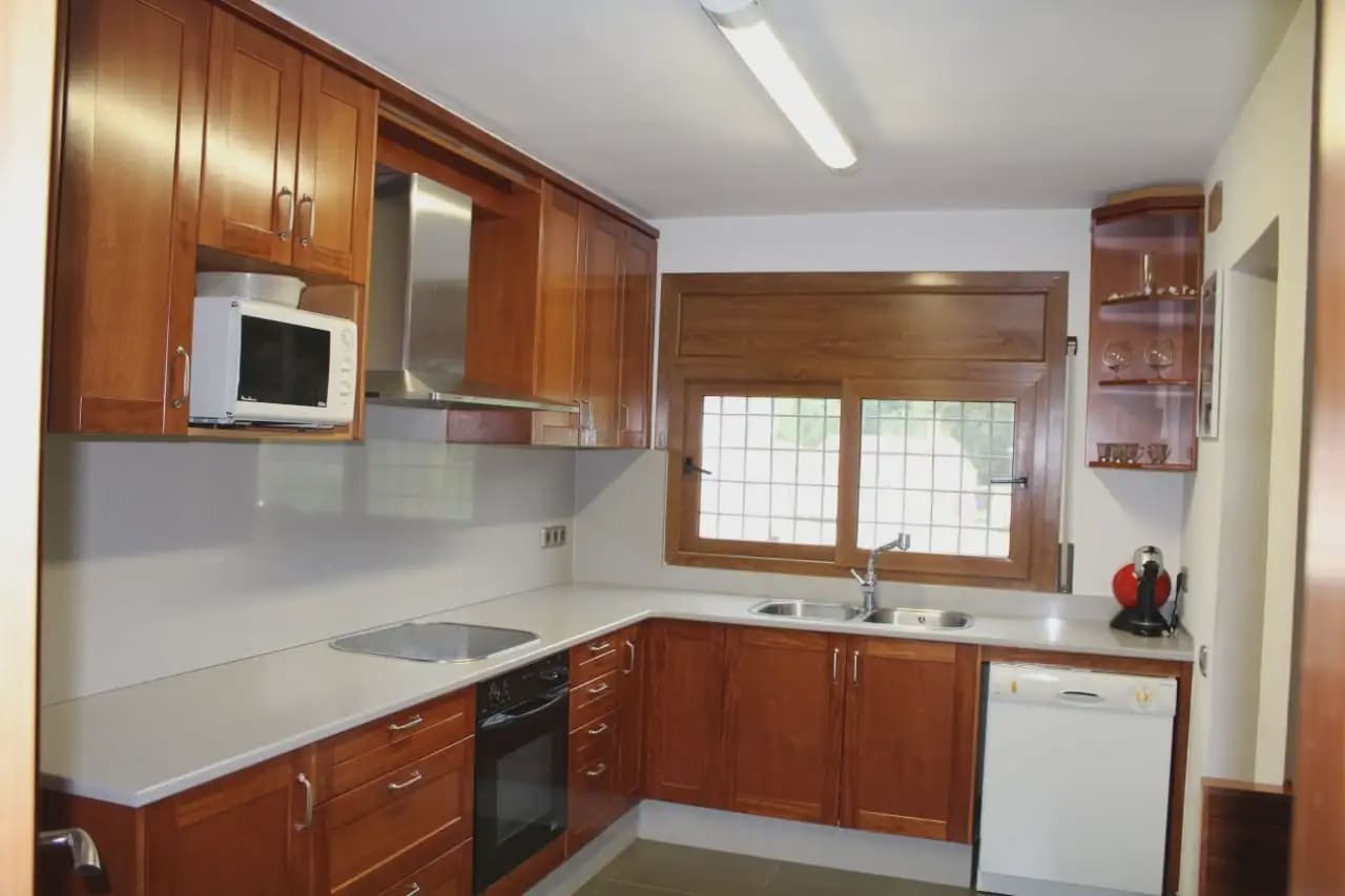 4 slaapkamer Villa te koop in Quart met zwembad garage - € 490.000 (Ref: 9849994)