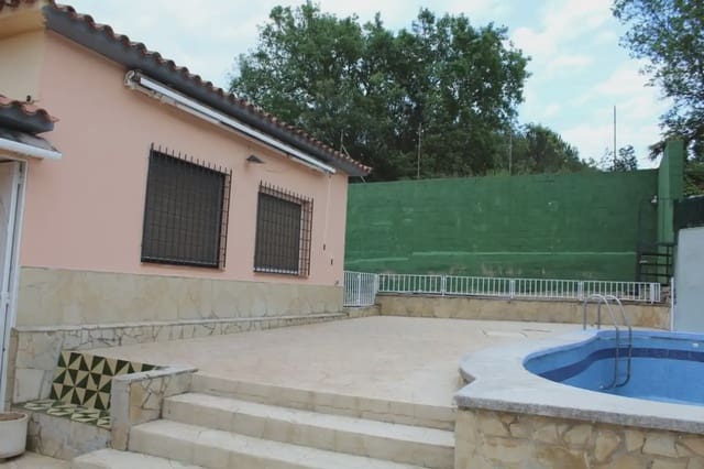 4 slaapkamer Villa te koop in Quart met zwembad garage - € 490.000 (Ref: 9849994)