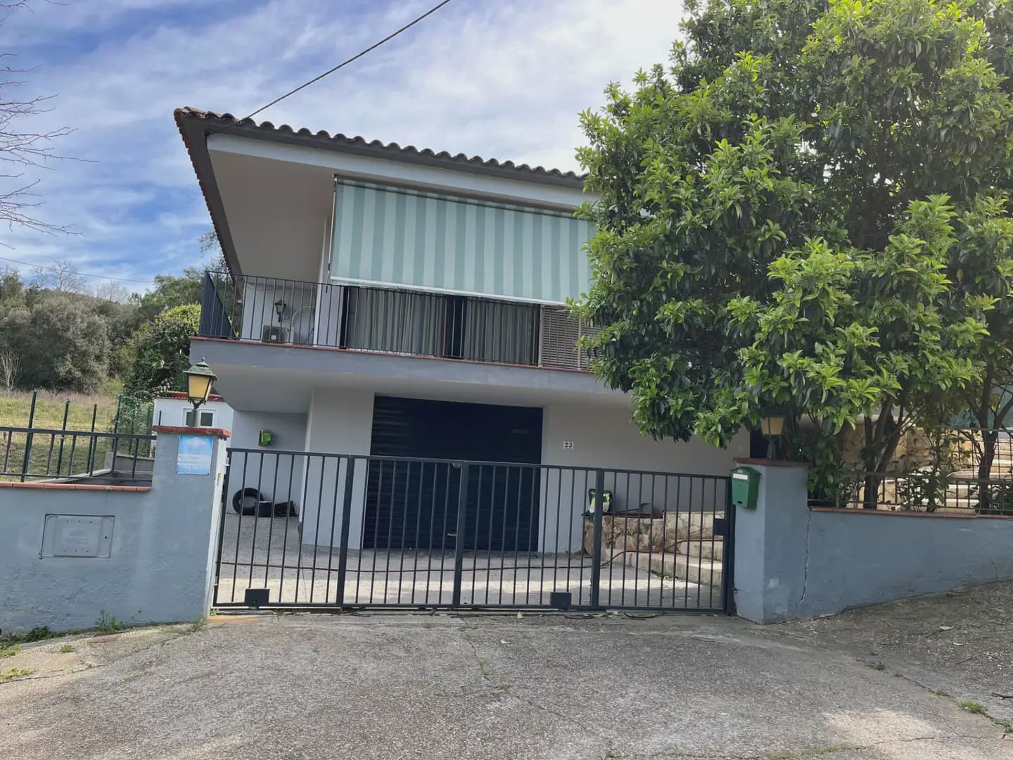 4 slaapkamer Villa te koop in Quart met zwembad garage - € 490.000 (Ref: 9849994)