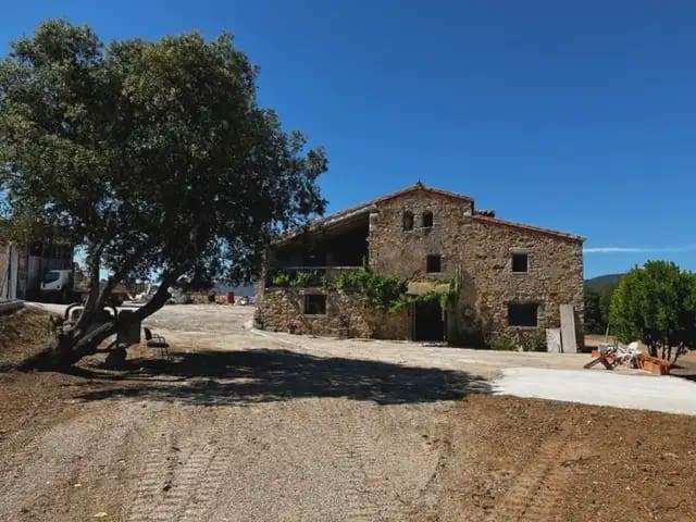 5 bedroom Finca/Country House for sale in Bescano with garage - € 475,000 (Ref: 9849998)