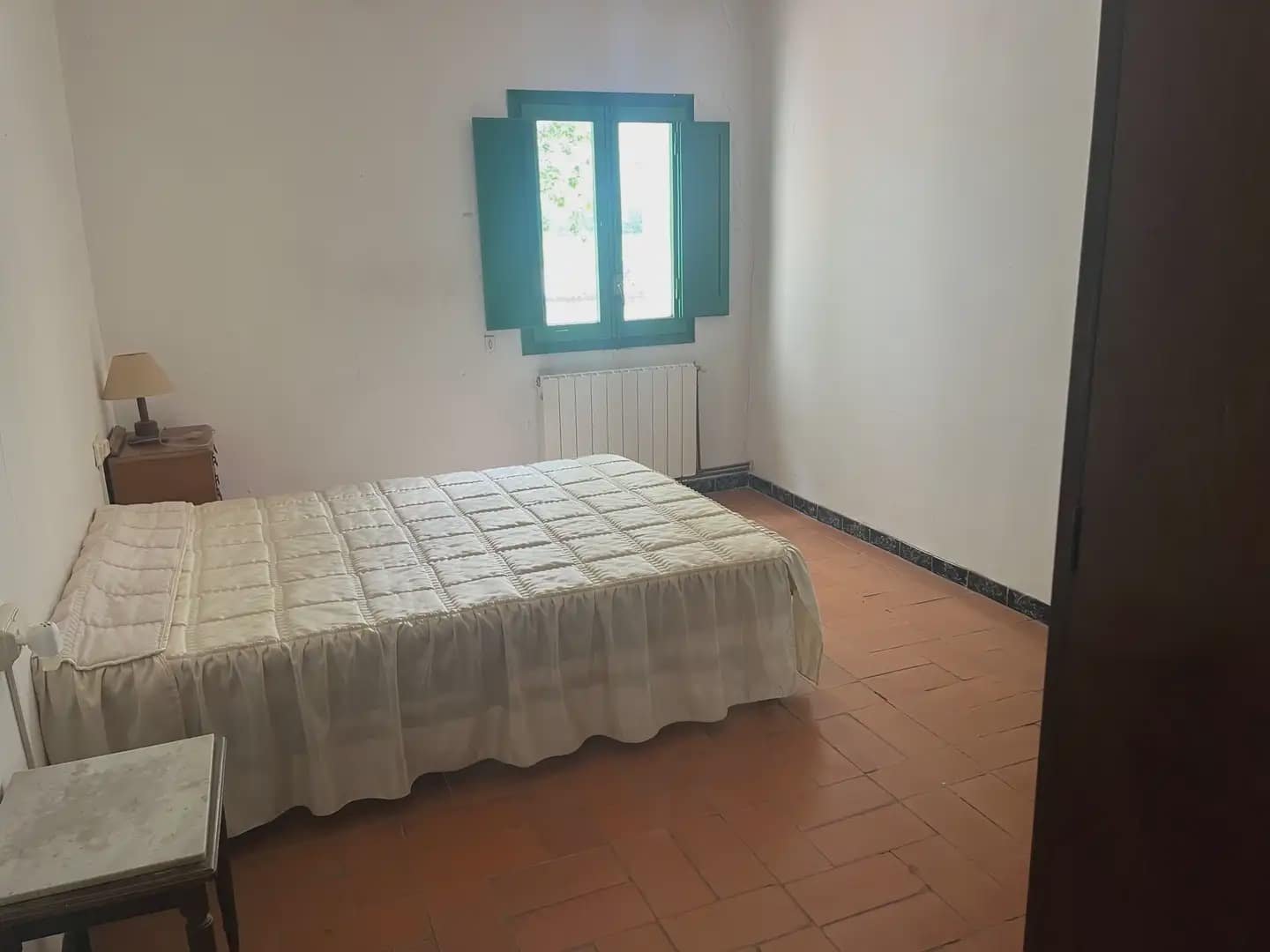 10 soveværelse Finca/Landehus til salg i Bescano med garage - € 250.000 (Ref: 9850002)