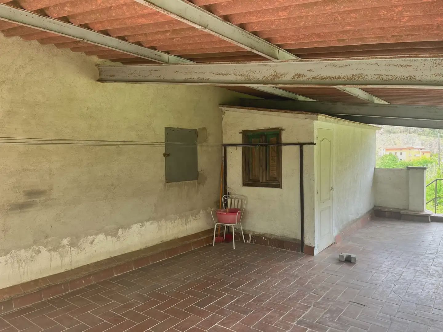 10 soveværelse Finca/Landehus til salg i Bescano med garage - € 250.000 (Ref: 9850002)