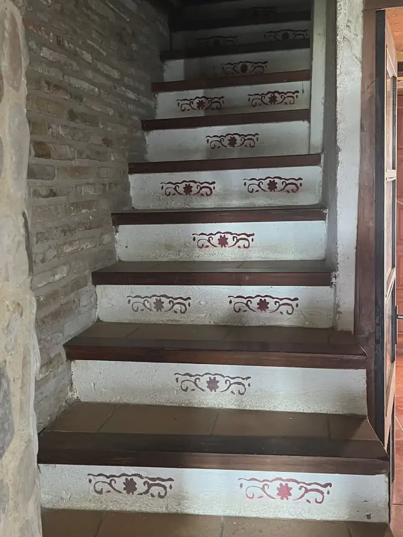 6 bedroom Semi-detached Villa for sale in Bescano with pool garage - € 350,000 (Ref: 9850008)