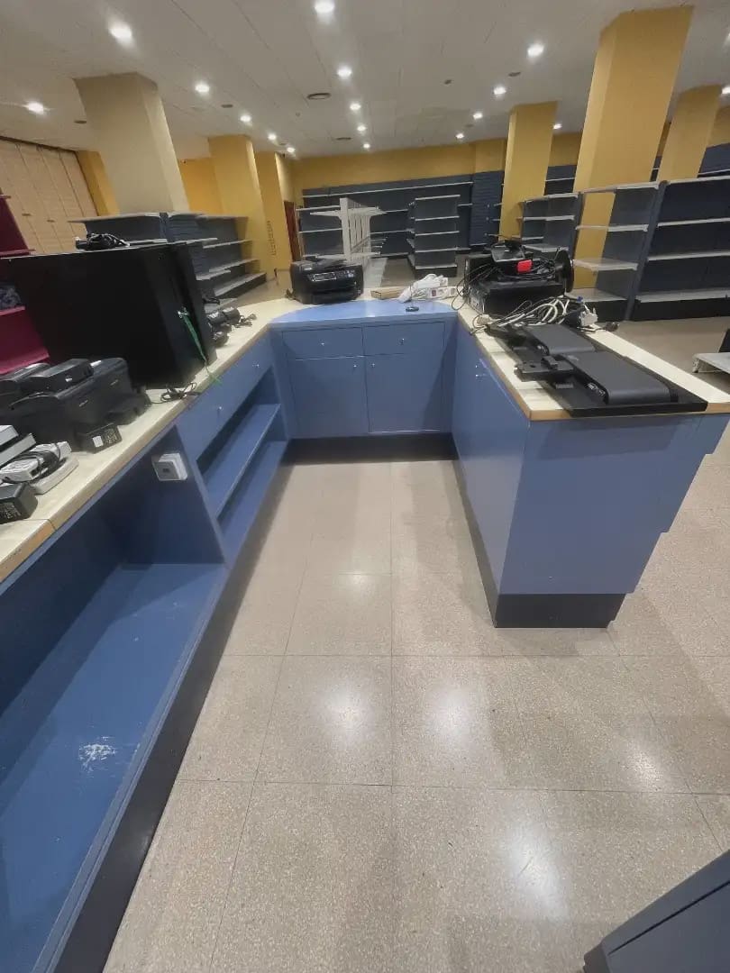 Commercial for sale in Girona city - € 743,000 (Ref: 9850016)