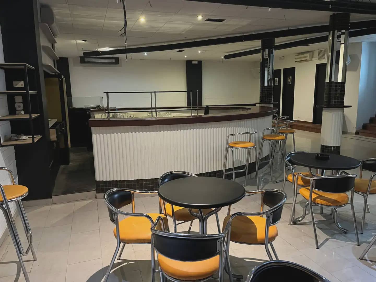 Commercial for sale in Sant Hilari Sacalm - € 225,000 (Ref: 9858887)