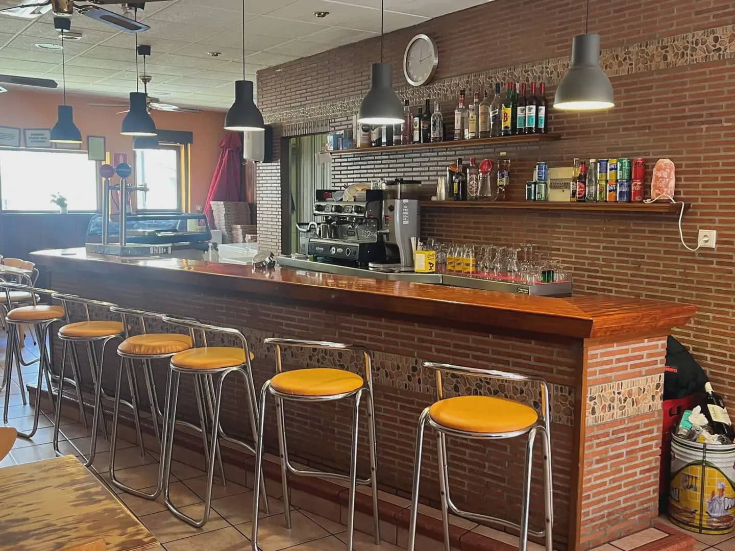 Commercial for sale in Sant Hilari Sacalm - € 225,000 (Ref: 9858887)