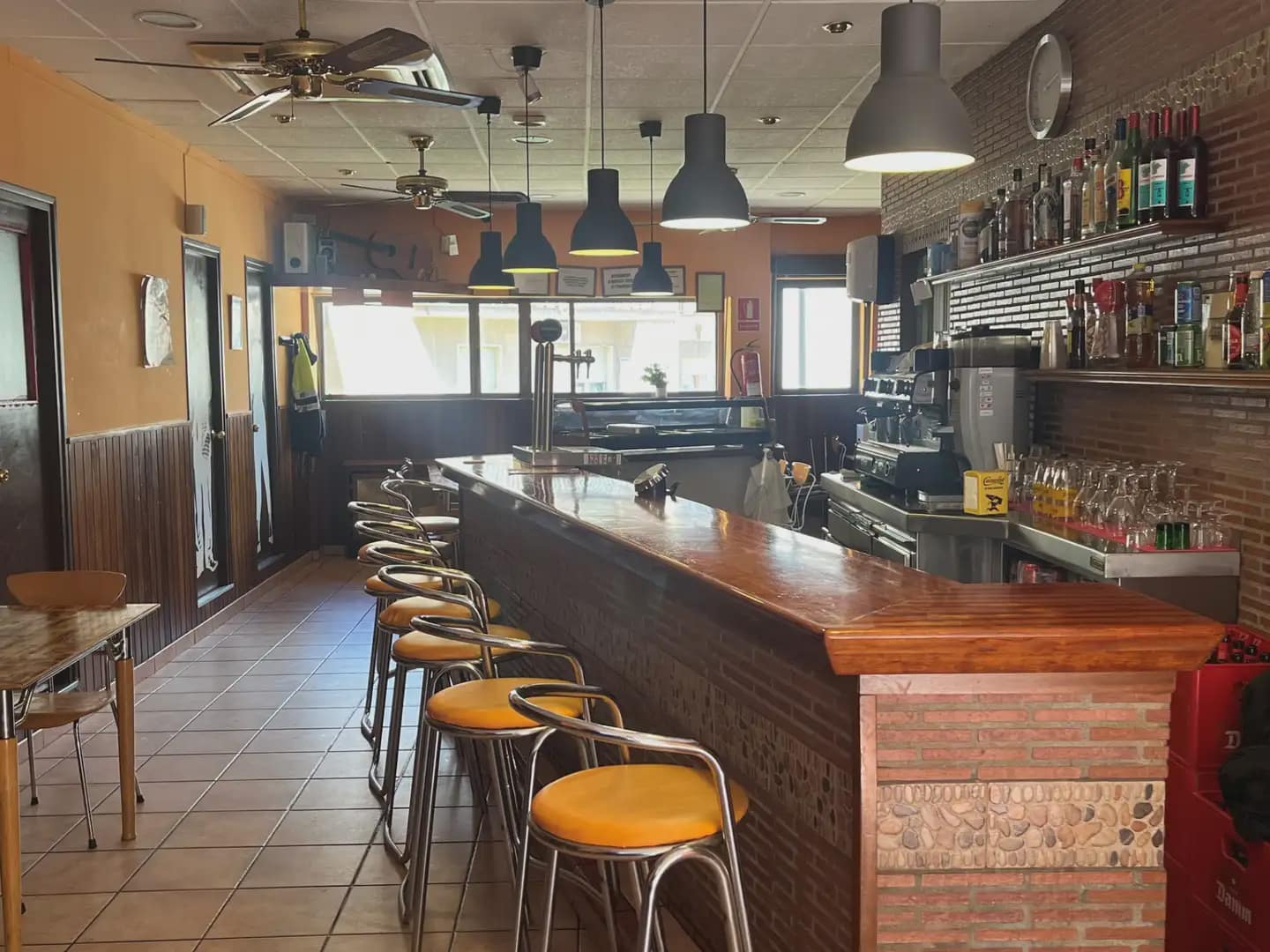 Commercial for sale in Sant Hilari Sacalm - € 225,000 (Ref: 9858887)