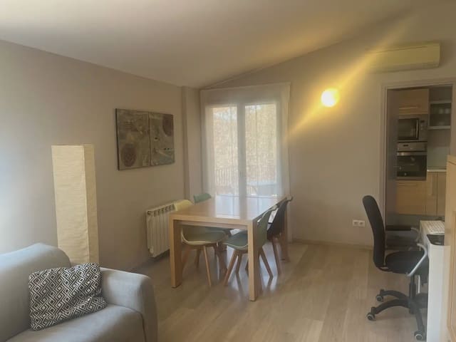 3 chambre Appartement à vendre à Bescanó avec garage - 295 000 € (Ref: 9868040)