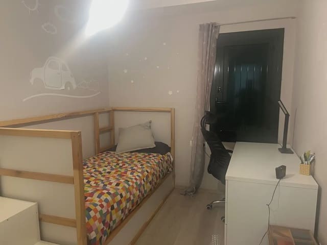 3 chambre Appartement à vendre à Bescanó avec garage - 295 000 € (Ref: 9868040)