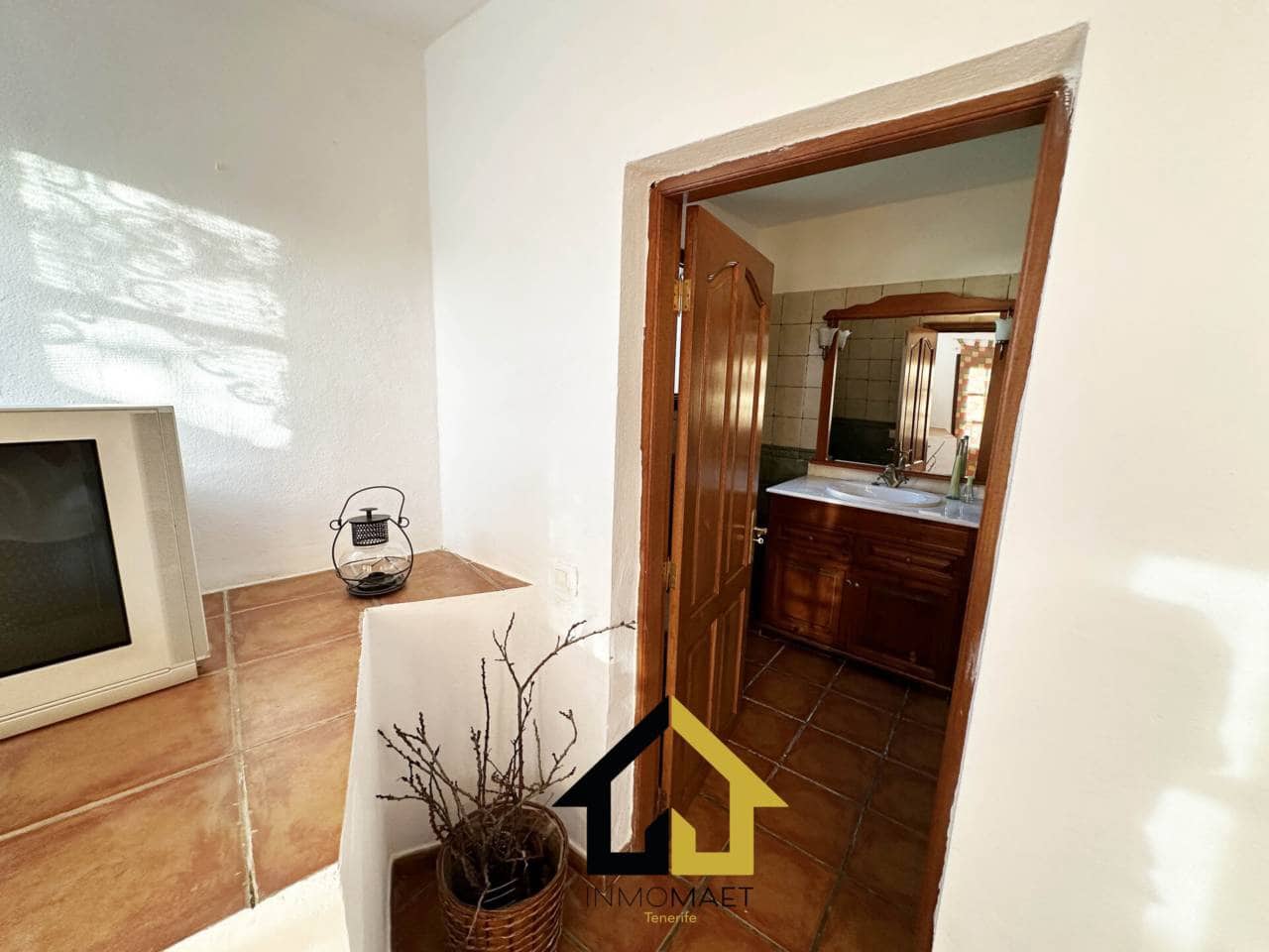 4 soveværelse Byhus til salg i Los Silos med garage - € 250.000 (Ref: 9618548)