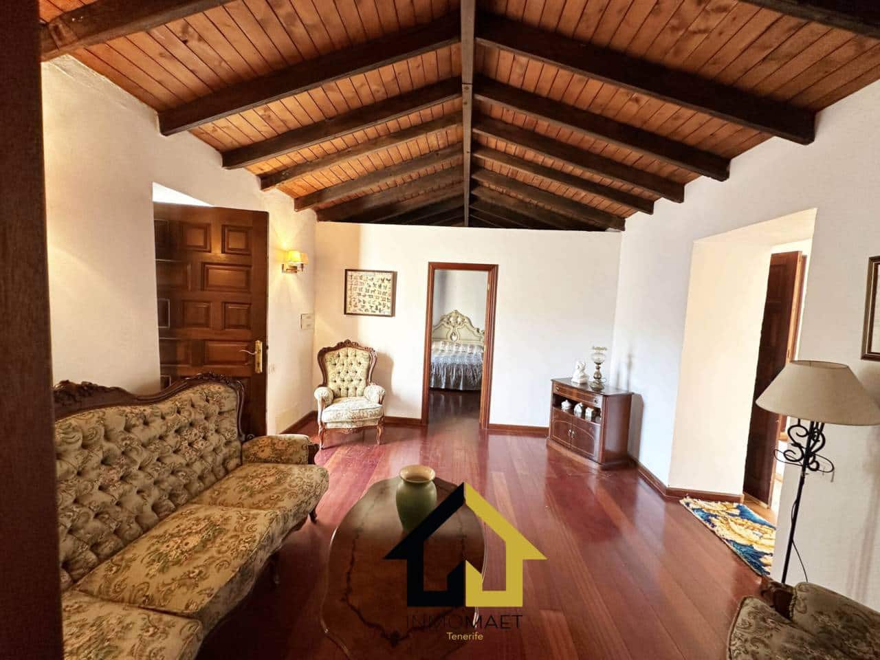 4 soveværelse Byhus til salg i Los Silos med garage - € 250.000 (Ref: 9618548)