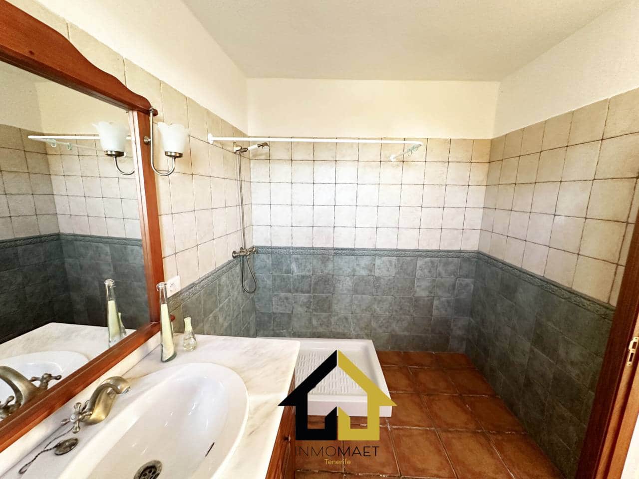 4 soveværelse Byhus til salg i Los Silos med garage - € 250.000 (Ref: 9618548)