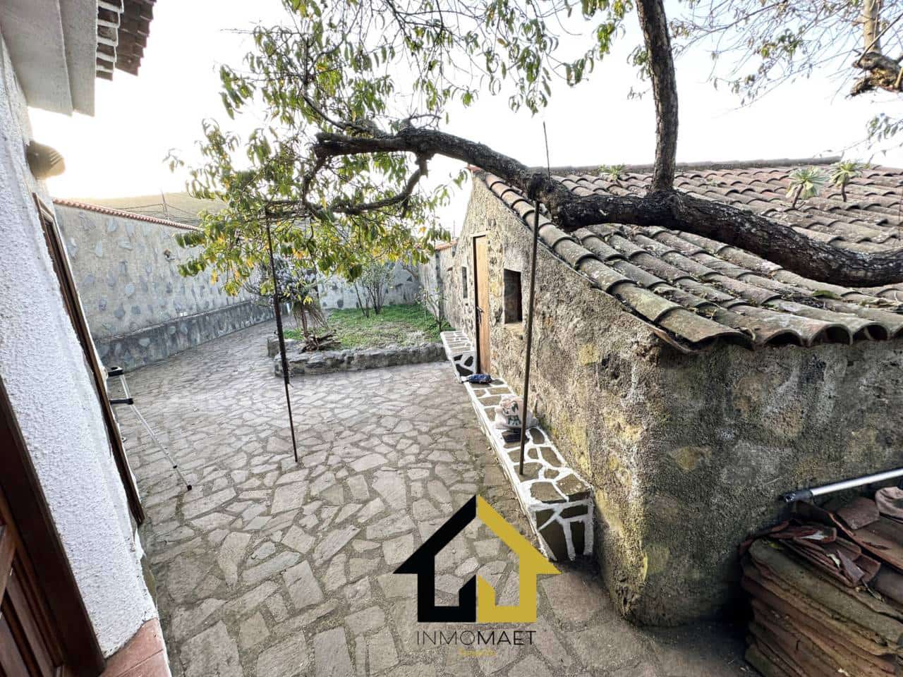 4 soveværelse Byhus til salg i Los Silos med garage - € 250.000 (Ref: 9618548)