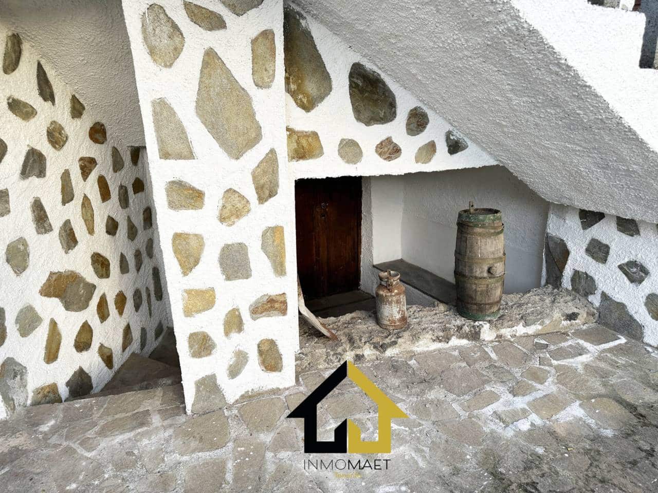 4 soveværelse Byhus til salg i Los Silos med garage - € 250.000 (Ref: 9618548)