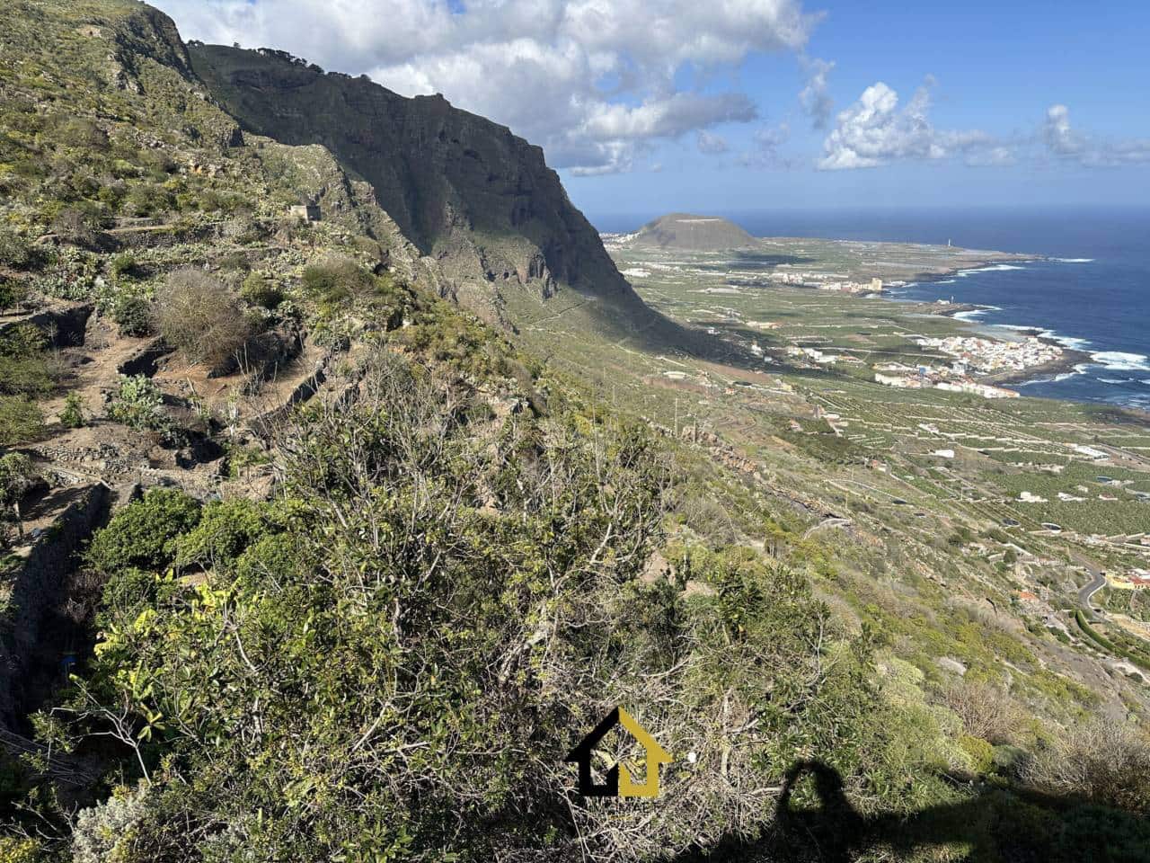 Grunde uden byggetilladelser til salg i El Tanque - € 250.000 (Ref: 9618549)