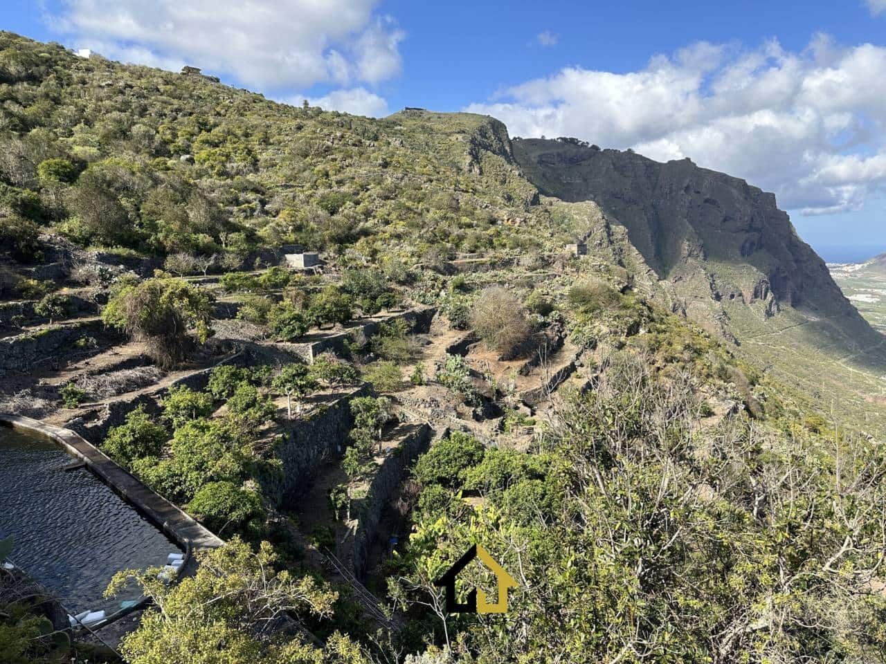 Grunde uden byggetilladelser til salg i El Tanque - € 250.000 (Ref: 9618549)