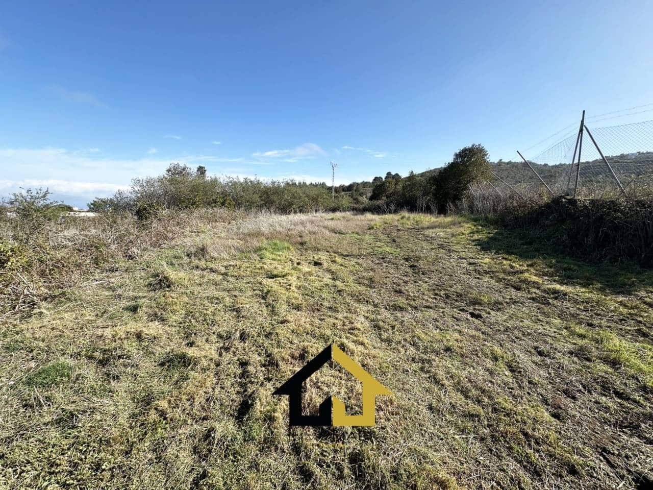 Ubebygd land til salgs i El Tanque - € 14 000 (Ref: 9618553)