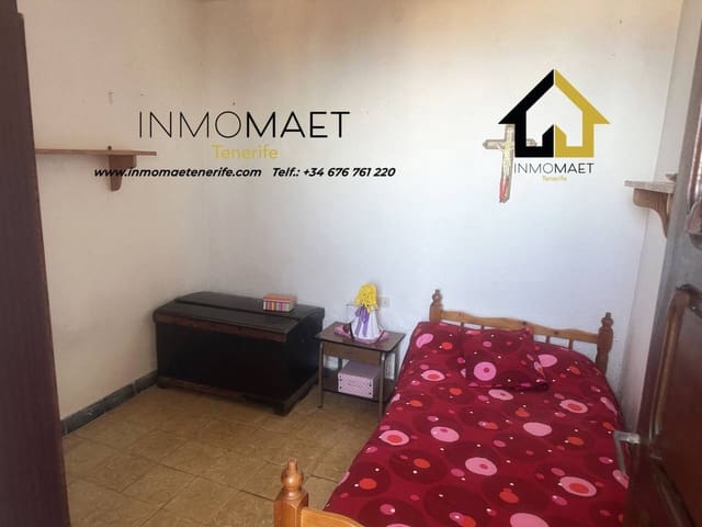 8 soveværelse Villa til salg i Los Silos med garage - € 190.000 (Ref: 9618559)