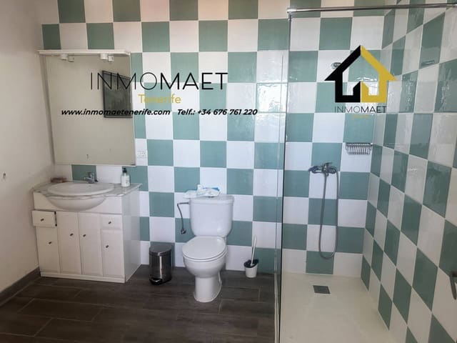 8 soveværelse Villa til salg i Los Silos med garage - € 190.000 (Ref: 9618559)