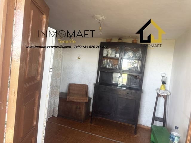 8 soveværelse Villa til salg i Los Silos med garage - € 190.000 (Ref: 9618559)