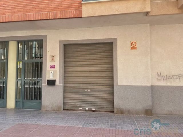 Kaupallinen vuokrattavana paikassa Lorca - 400 € (Ref: 9818535)