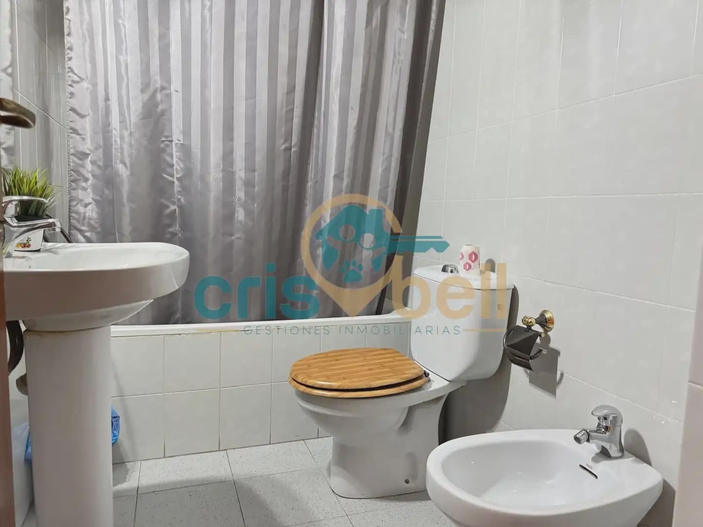 4 bedroom Flat for sale in Lorca with garage - € 220,000 (Ref: 9863823)