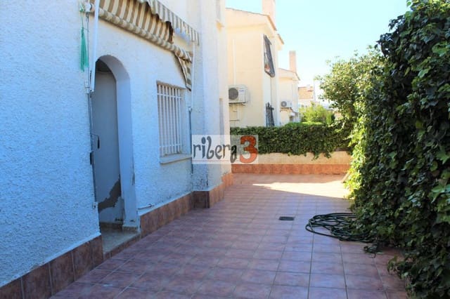 4 makuuhuone Huvila myytävänä paikassa Santiago de la Ribera, San Javier mukana 
autotalli - 230 000 € (Ref: 9879242)