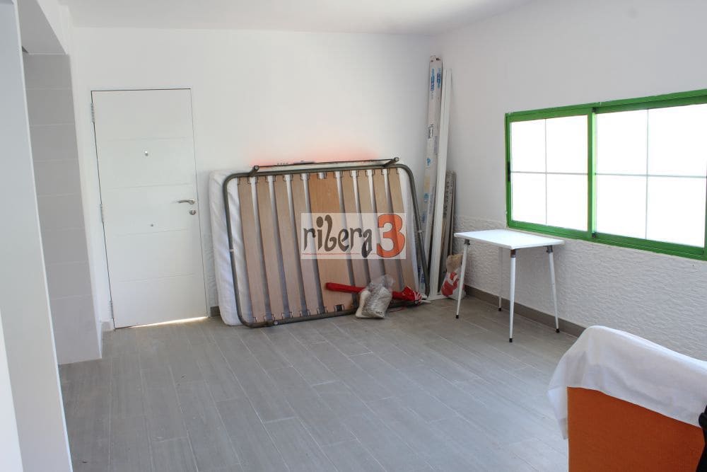 2 slaapkamer Commercieel te koop in Santiago de la Ribera - € 135.000 (Ref: 9879243)