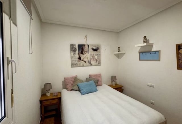 3 chambre Appartement à vendre à Centro - Muelle Pesquero, Torrevieja - 169 000 € (Ref: 9610275)