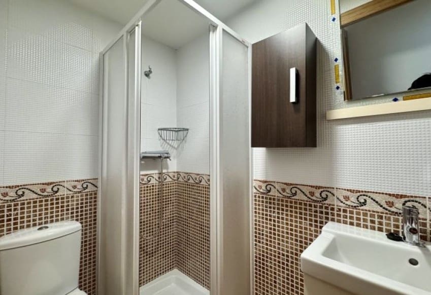 3 makuuhuone Huoneisto myytävänä paikassa Torrevieja - 169 000 € (Ref: 9610275)