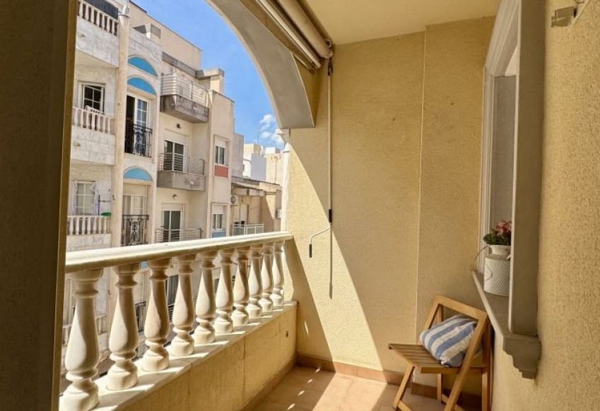 3 bedroom Apartment for sale in Torrevieja - € 169,000 (Ref: 9610275)