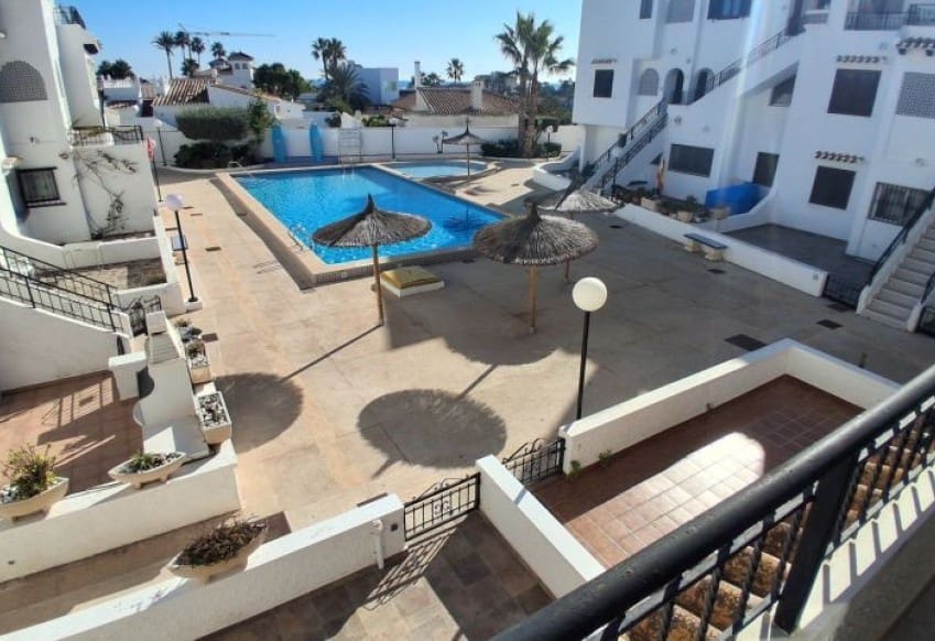 2 sovrum Lägenhet till salu i Orihuela Costa med pool - 169 995 € (Ref: 9610277)
