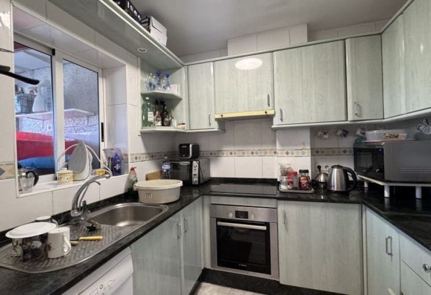 2 sovrum Lägenhet till salu i Orihuela Costa med pool - 169 995 € (Ref: 9610277)