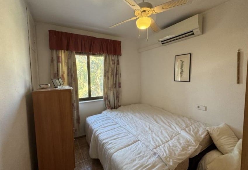 2 sovrum Lägenhet till salu i Orihuela Costa med pool - 169 995 € (Ref: 9610277)